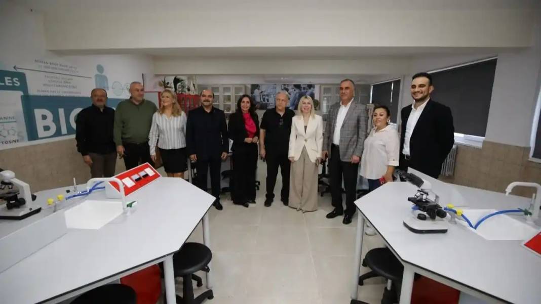 Antalya Anadolu Lisesi'nde Büyük Dönüşüm: Eğitim Devrimi Yapıldı! 7